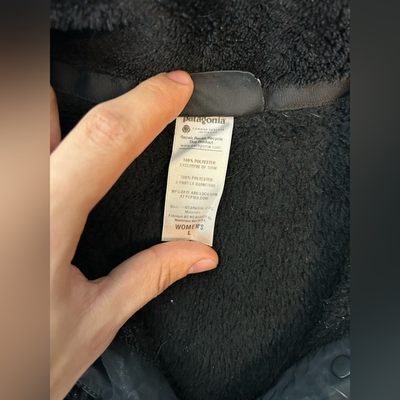 Patagonia Sweater Womens Large Black Re-Tool Snap-T Pullover Polartec Fleece - Picture 10 of 10